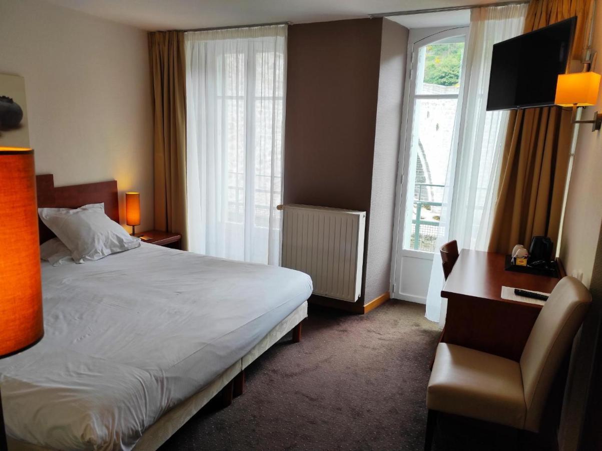Entraygues-sur-Truyère Hotel La Riviere מראה חיצוני תמונה