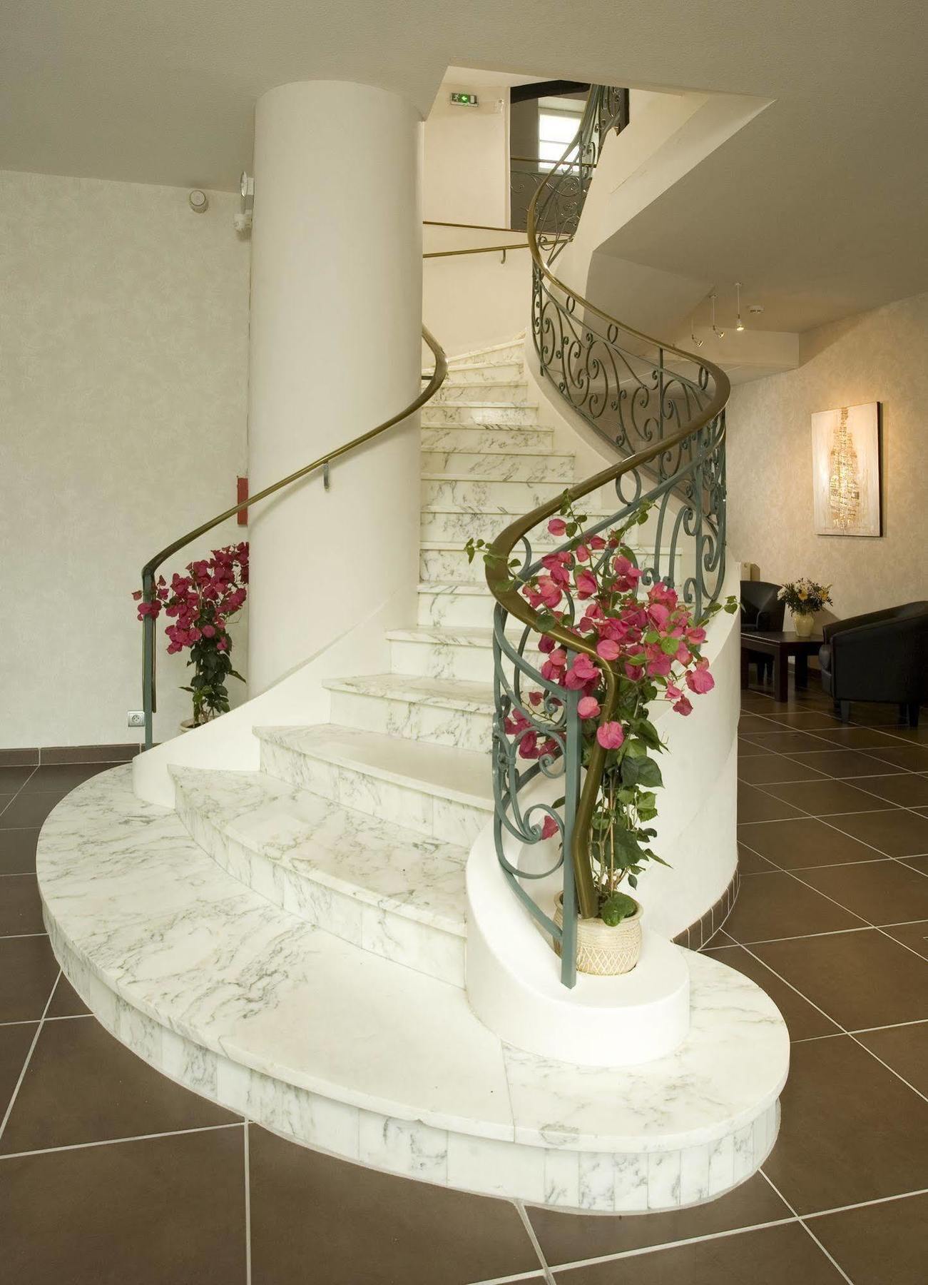 Entraygues-sur-Truyère Hotel La Riviere מראה חיצוני תמונה