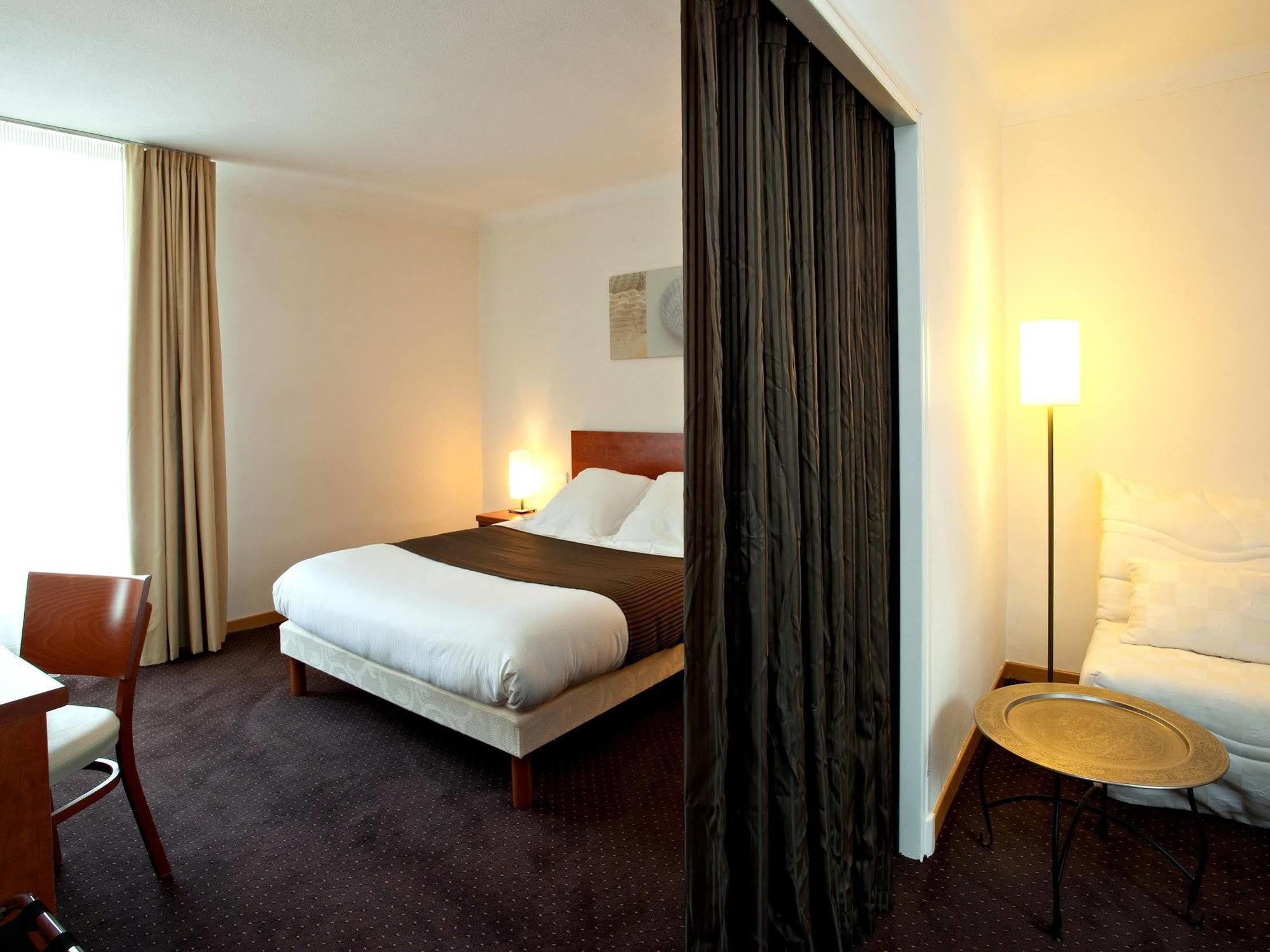 Entraygues-sur-Truyère Hotel La Riviere מראה חיצוני תמונה
